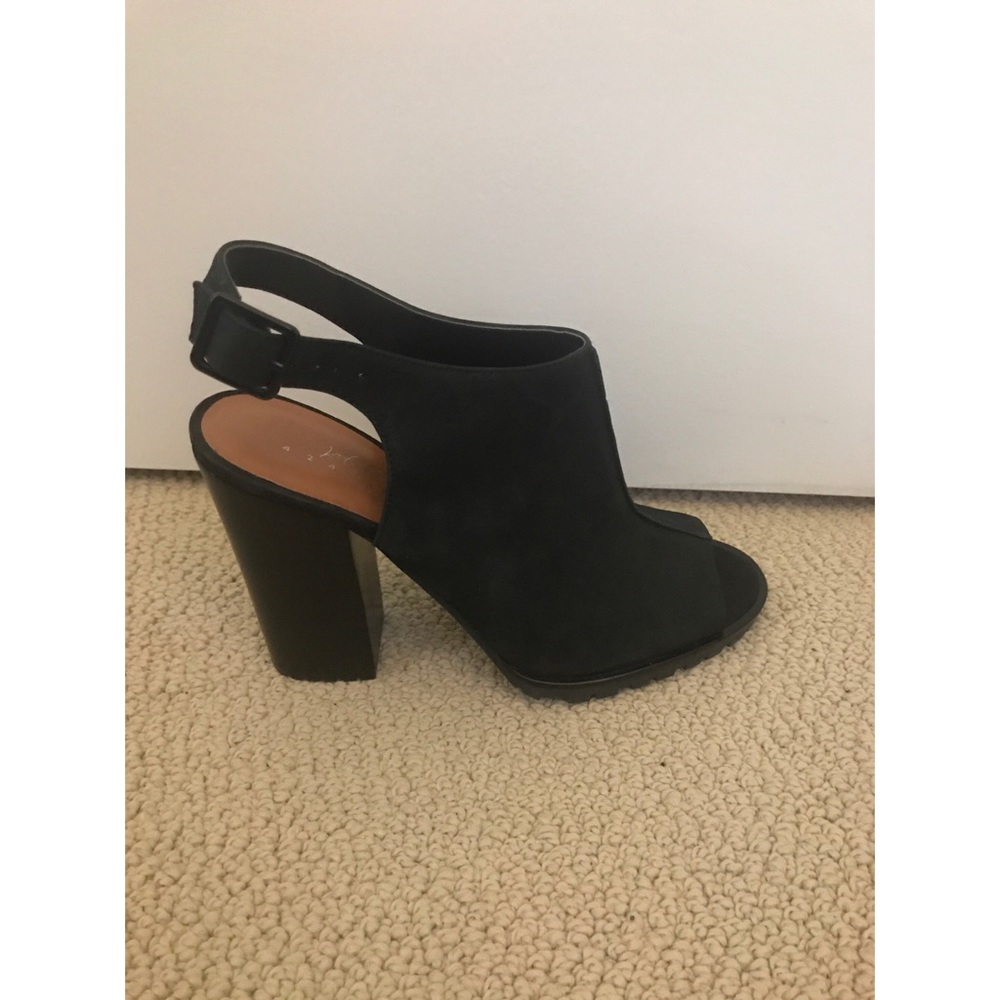 Lord and Taylor black peep toe sling backs